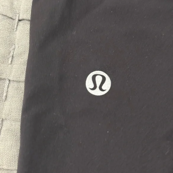 Lululemon Align Women’s Black Leggings size 8 - Picture 3 of 7
